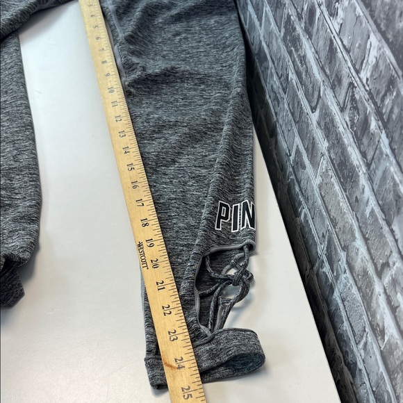 Woman's PINK Leggings‎ - Picture 8 of 9